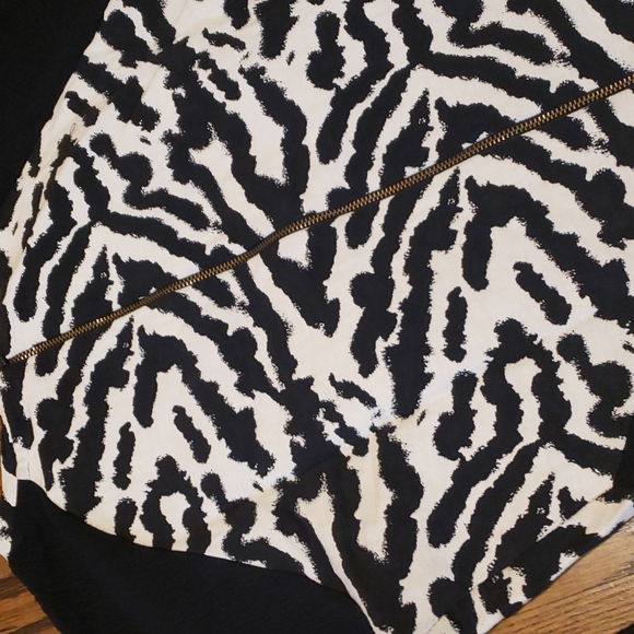 H&M Animal Print Long Sleeve Dress - Picture 10 of 11